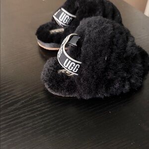 UGG Black Fuzzy Slides